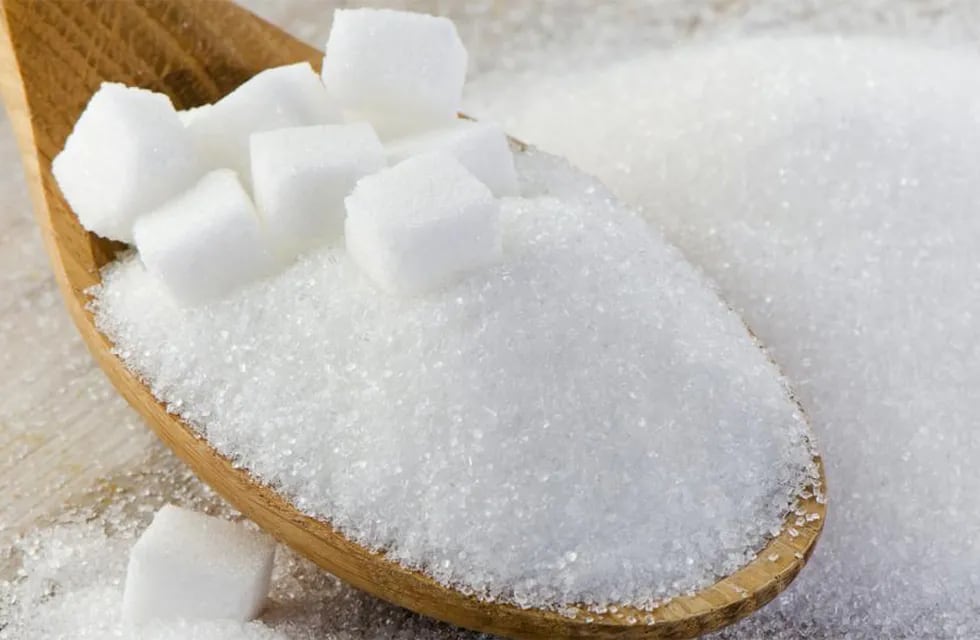 La Anmat prohibió la venta de una marca de azúcar que tenía "piedras y otros objetos extraños"