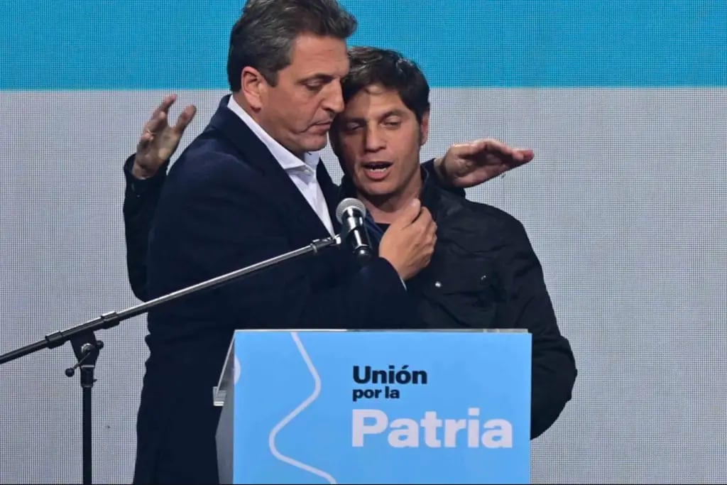 Axel Kicillof y Sergio Massa en el búnker de Unión por la Patria
