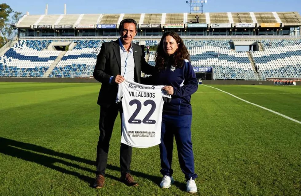 La mendocina Silvana Villalobos es la nueva DT. del equipo femenino de fútbol de Gimnasia y Esgrima de La Plata