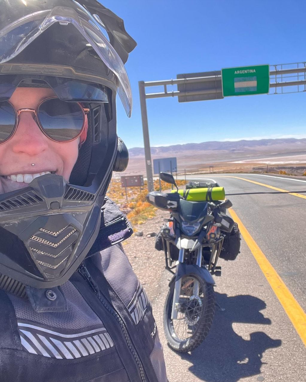 Recuperaron la moto de la estadounidense que recorría América: la habían robado en Mendoza. Foto: Facebook Melissa Orth