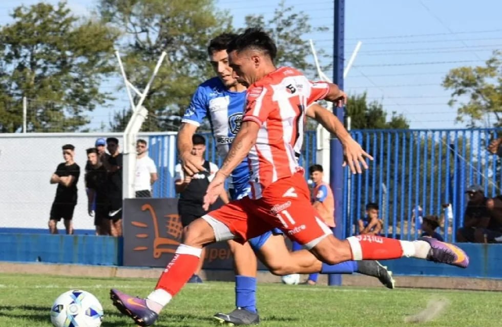 Atlético Club San Martín sumó su tercera derrota consecutiva jugando afuera de casa. Perdió por 2-0 con Argentino de Monte Maiz. / Gentileza.