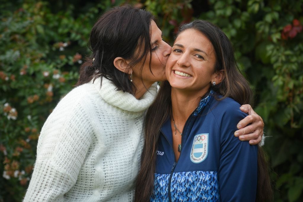 María Marckern, ex andinista, hizo cumbre en el Cerro Aconcagua en un día. Su hija, Celia Tejerina, es windsurfista olímpica.  Nicolás Rios / Los Andes
