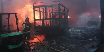 Incendio en un depósito de Guaymallén