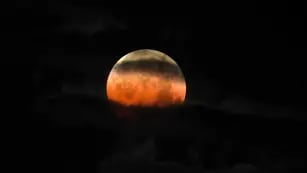 Eclipse lunar. Superluna de sangre