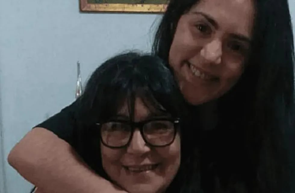 Susana Mendoza, mamá de Samanta Casais, defendió a su hija de las críticas.