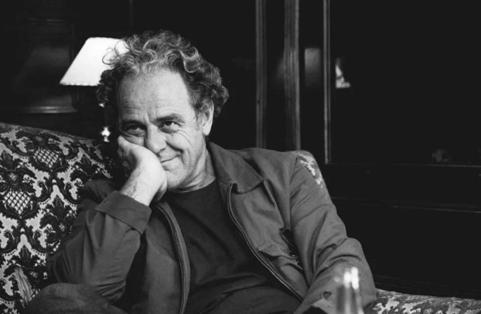 El escritor y editor argentino falleció a sus 51 años. Fue velado en un centro cultural frente al mar.