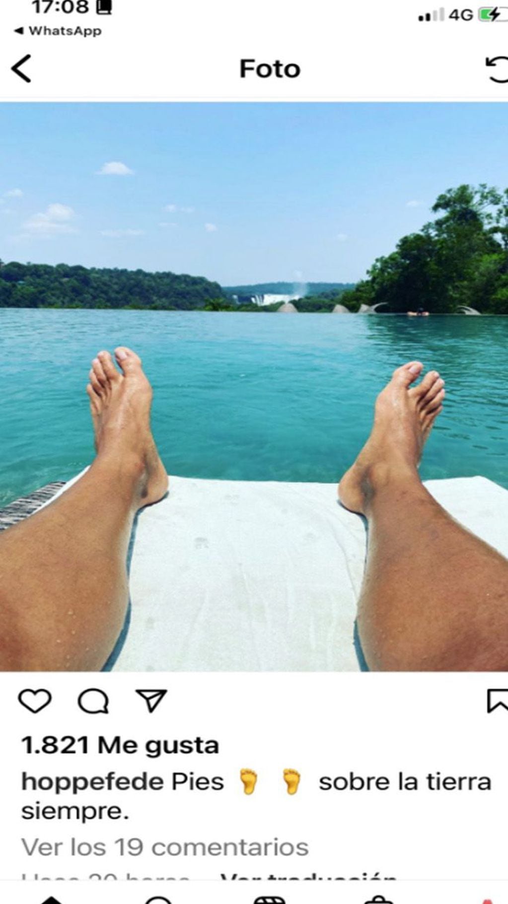 En su Instagram, Hoppe escribió: "Pies sobre la tierra siempre"