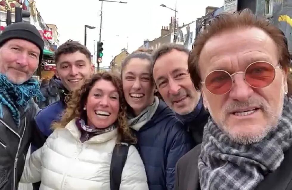 Bono sorprendió a la familia cantando "Don’t Cry for Me Argentina”. Foto: captura de video.