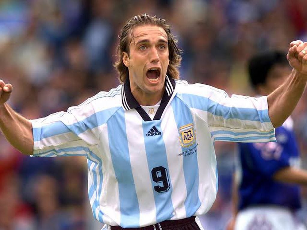 Curiosidades de la camiseta Argentina: así fue en cada Mundial y cuándo se incluyeron las estrellas. Foto: Twitter @JotaLopezbotel1