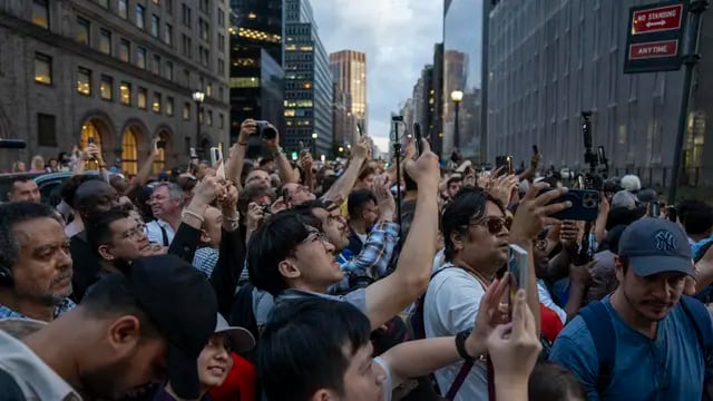 Manhattanhenge: el fenómeno que atrae a cientos de turistas en Nueva York