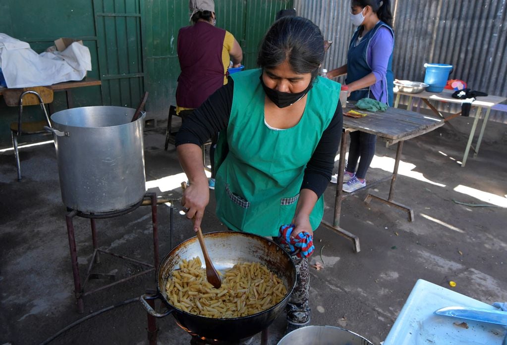 El comedor de Juanita en el Barrio Flores brinda alimento a más de cien niños 