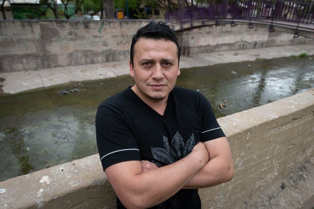“El Gringo” López vive en Villa del Parque y en 2016 comenzó a trabajar como operario de recolección de residuos en Godoy Cruz.