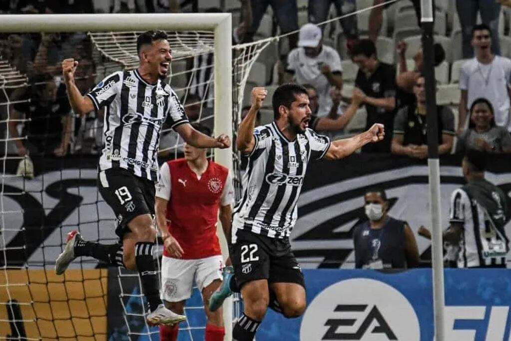 El Rojo de Eduardo Domínguez cayó por 2-1 ante el elenco brasileño como visitante por la primera fecha del Grupo G del torneo continental. / Gentileza.