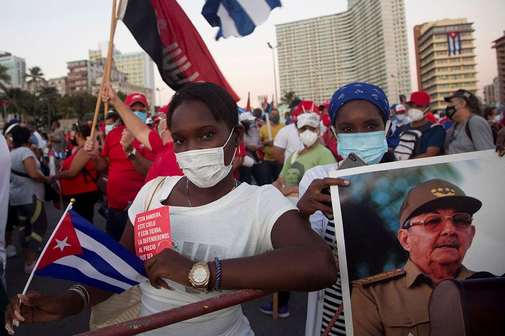 Gobiernos de 21 países condenaron los “arrestos y detenciones masivas” de manifestantes en Cuba. 