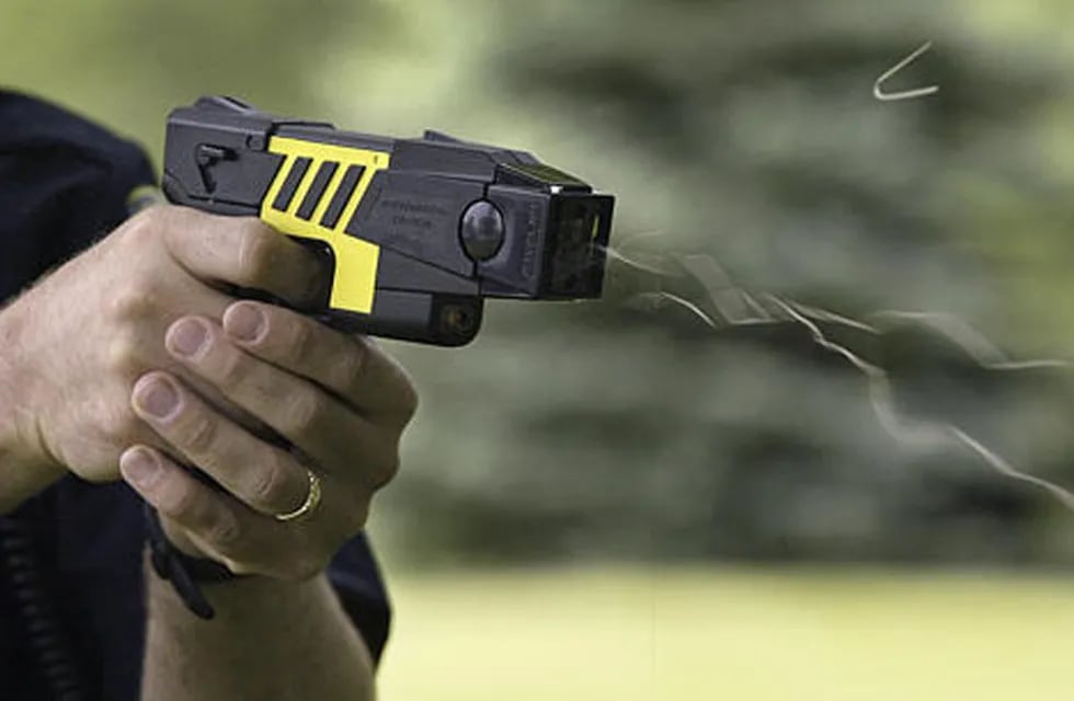 Fuerzas de seguridad ya pueden utilizar pistolas taser para inmovilizar sospechosos