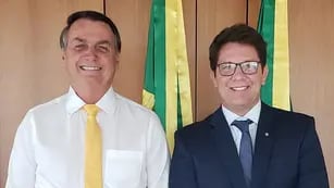 Jair Bolsonaro y Mario Frías