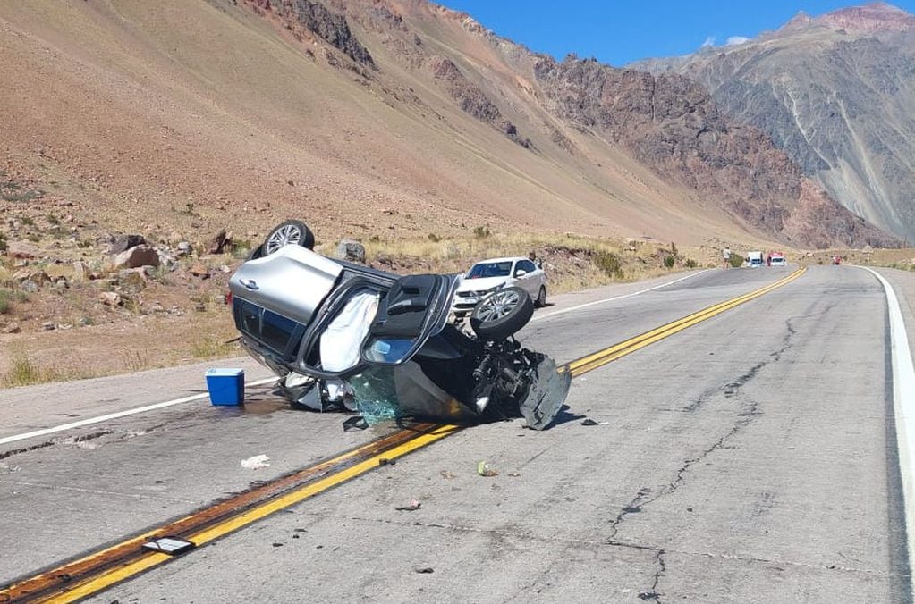 Una pareja chilena murió tras un fuerte choque entre dos vehículos en la ruta a Chile. Foto: Gentileza