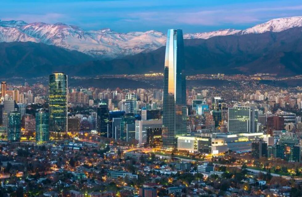 Santiago de Chile puede ser una opción para las vacaciones de invierno para los mendocinos.
