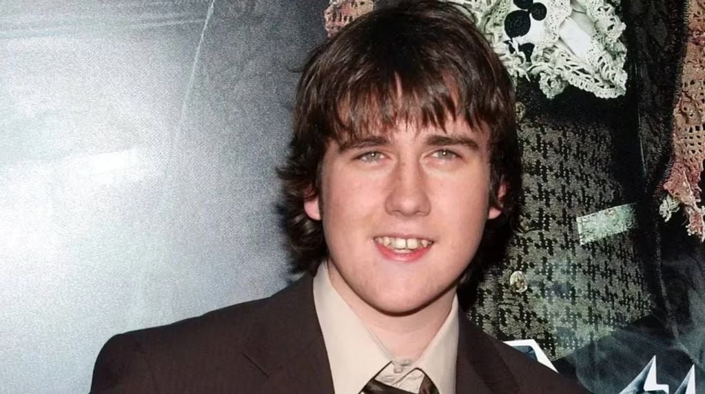 Así luce el actor que interpretaba a Neville en Harry Potter.