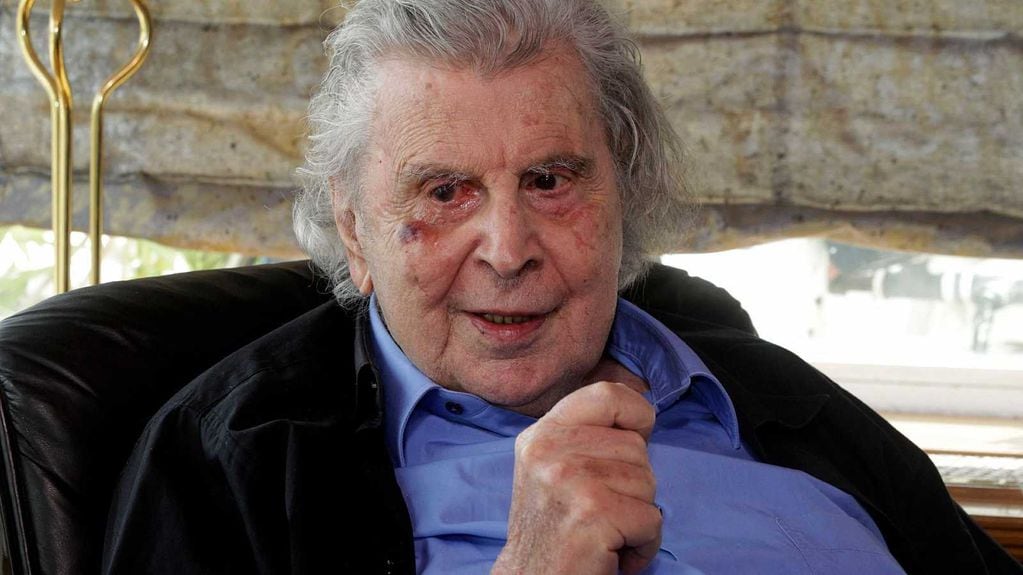 Murió a los 96 años Mikis Theodorakis, el célebre compositor de "Zorba el griego"