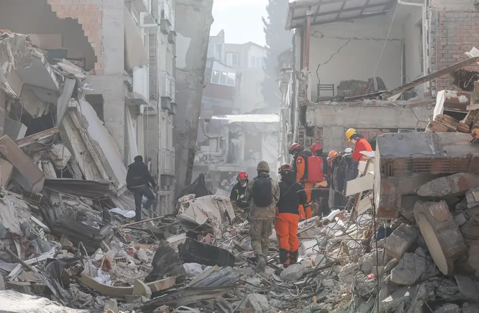Los terremotos en Turquía destruyeron ciudades. - Los Andes