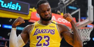  El astro de la NBA, LeBron James, confesó en las últimas horas su intención de continuar en Los Angeles Lakers por el “resto de mi vida” deportiva. / Gentileza. 