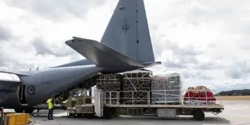 Llegada de ayuda humanitaria a Tonga