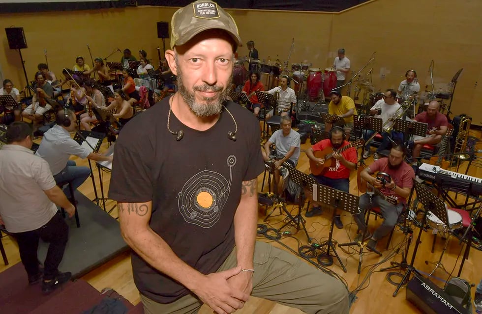 Paíto Figueroa contó que la orquesta de la Fiesta Nacional de la Vendimia grabó el repertorio completo del espectáculo para tener un registro y un soporte sonoro. Foto: Orlando Pelichotti