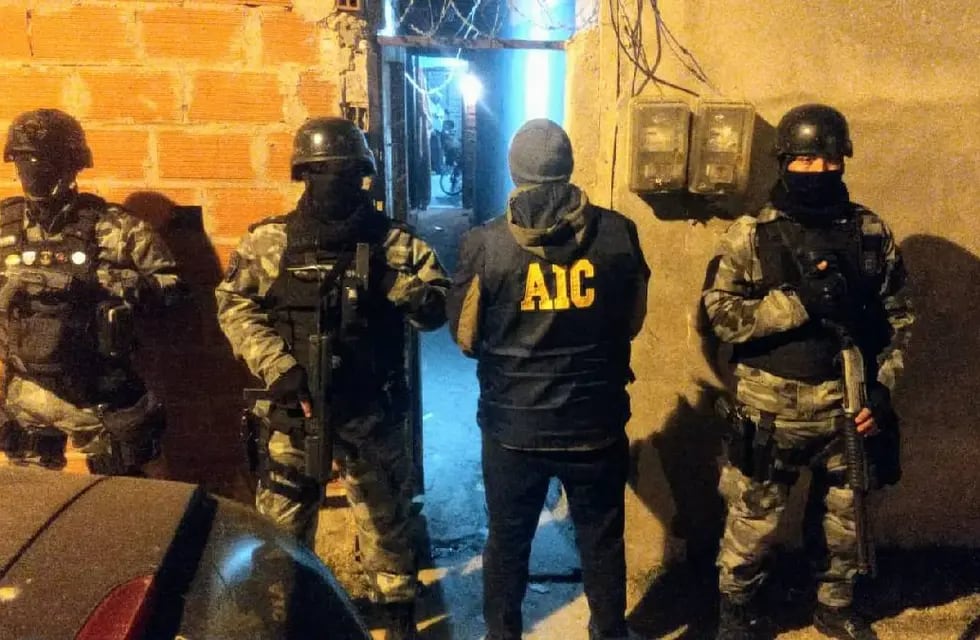 Más de 50 allanamientos se realizaron en Rosario, por vinculación al narcotráfico.