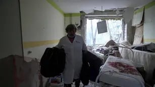 El hospital de Mariúpol: destrozado. (AP Photo / Evgeniy Maloletka)