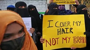 Protestas por el uso del hiyab