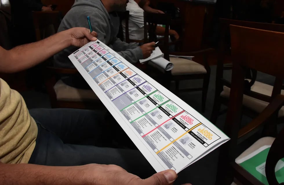 Presentación de la Boleta Única para las elecciones 2023. Foto: Mariana Villa / Los Andes