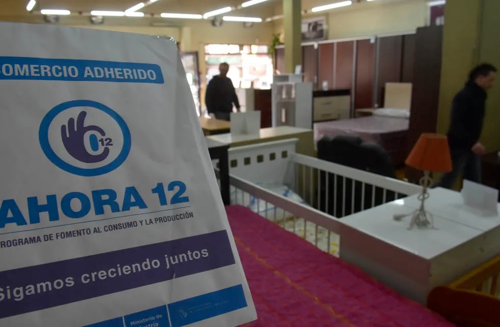 El Gobierno nacional relanzó el programa Ahora 12 con la posibilidad de que los consumidores tengan tres meses de gracia a la hora de pagar sus compras en 12 y 18 cuotas. / Los Andes