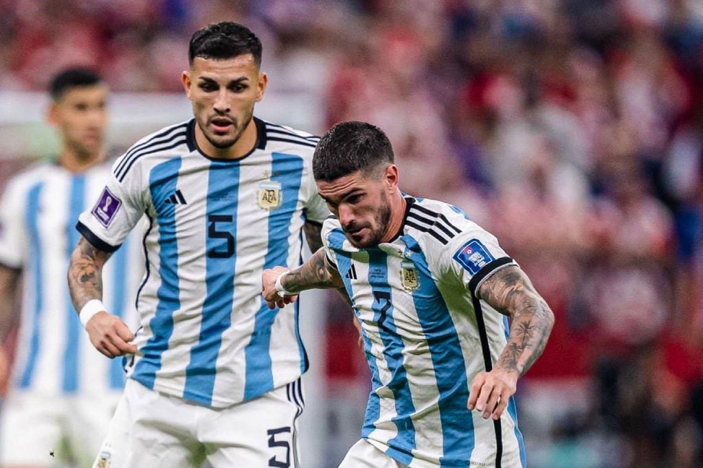 Paredes y De Paul cumplieron 50 encuentros en la selección argentina (AFA)