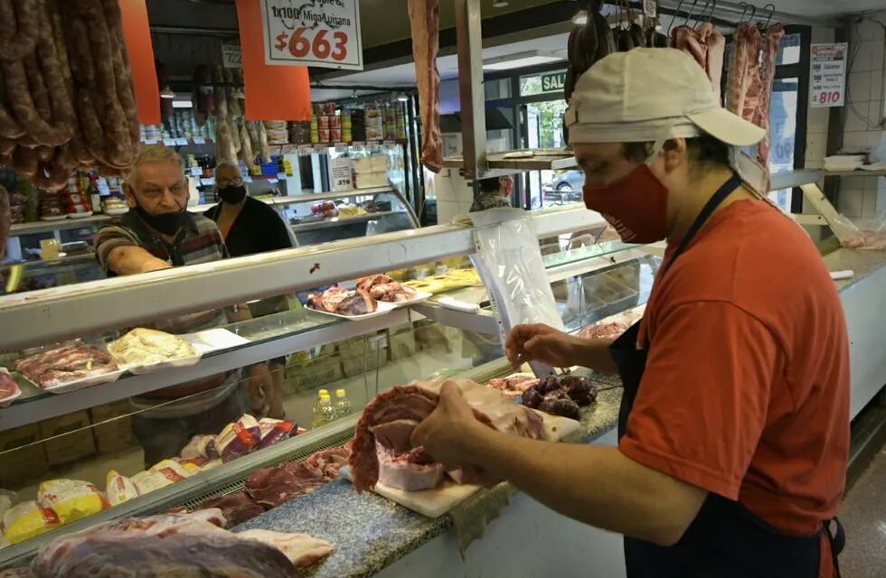 Las carnicerías de Mendoza esperan la puesta a punto del nuevo acuerdo para vender los cortes de carne con descuento. / Orlando Pelichotti