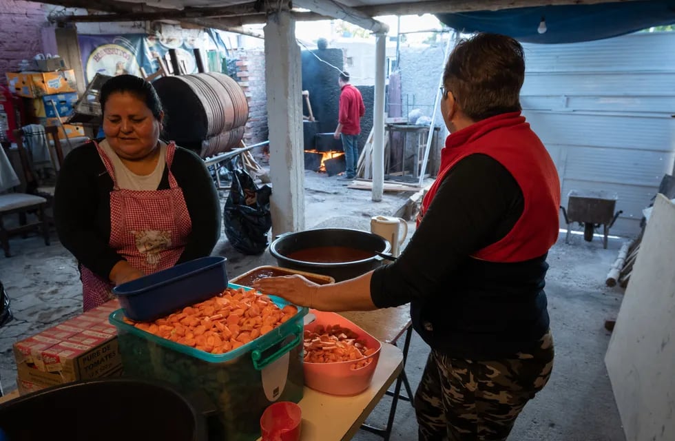 Una familia mendocina necesitó más de 600 mil pesos en febrero para no ser considerada pobre. Foto: Ignacio Blanco / Los Andes