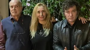 Carlos Rodríguez junto a Karina y Javier Milei