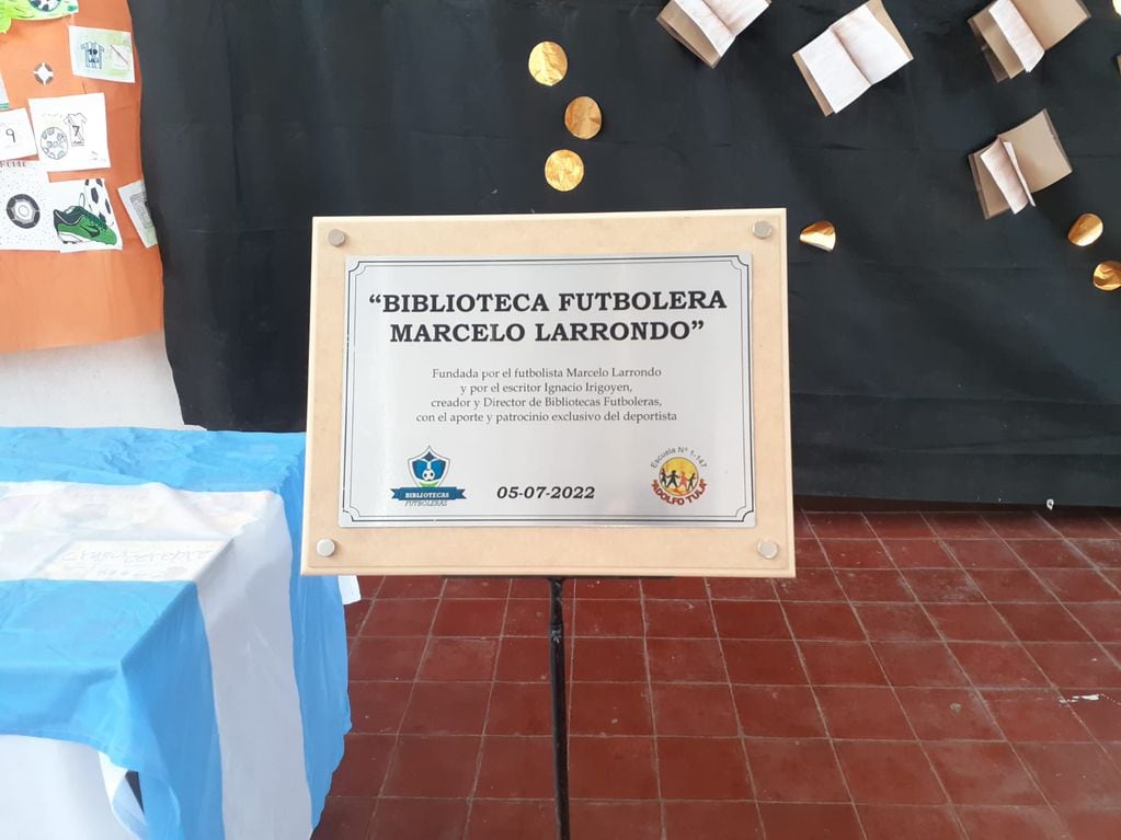 Inauguración de la biblioteca futbolera Marcelo Larrondo. Foto: Gentileza