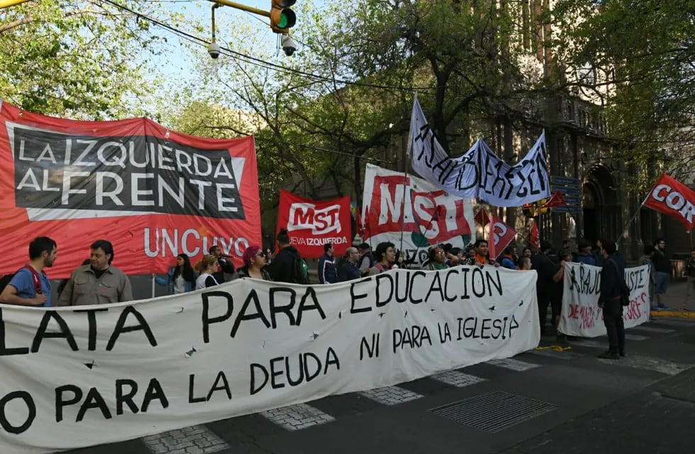 Las postales que dejó el cuarto paro general contra Macri en Mendoza