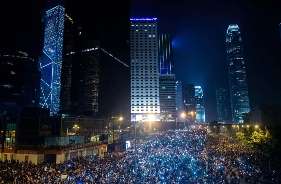 Manifestantes de Hong Kong rechazan suspender las protestas