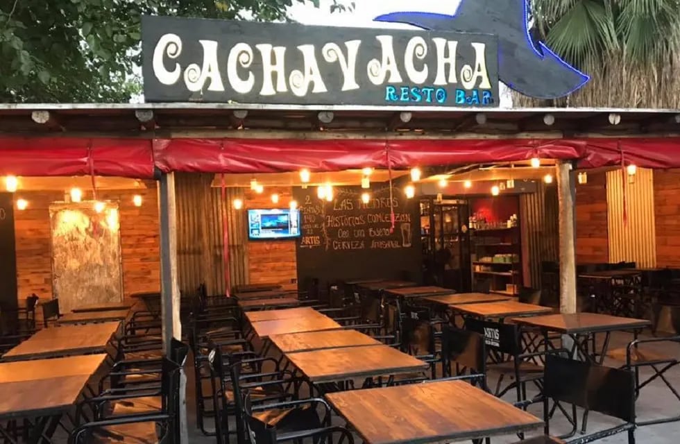 Dos trabajadores del bar Cachavacha dieron positivo al Covid-19 - Facebook