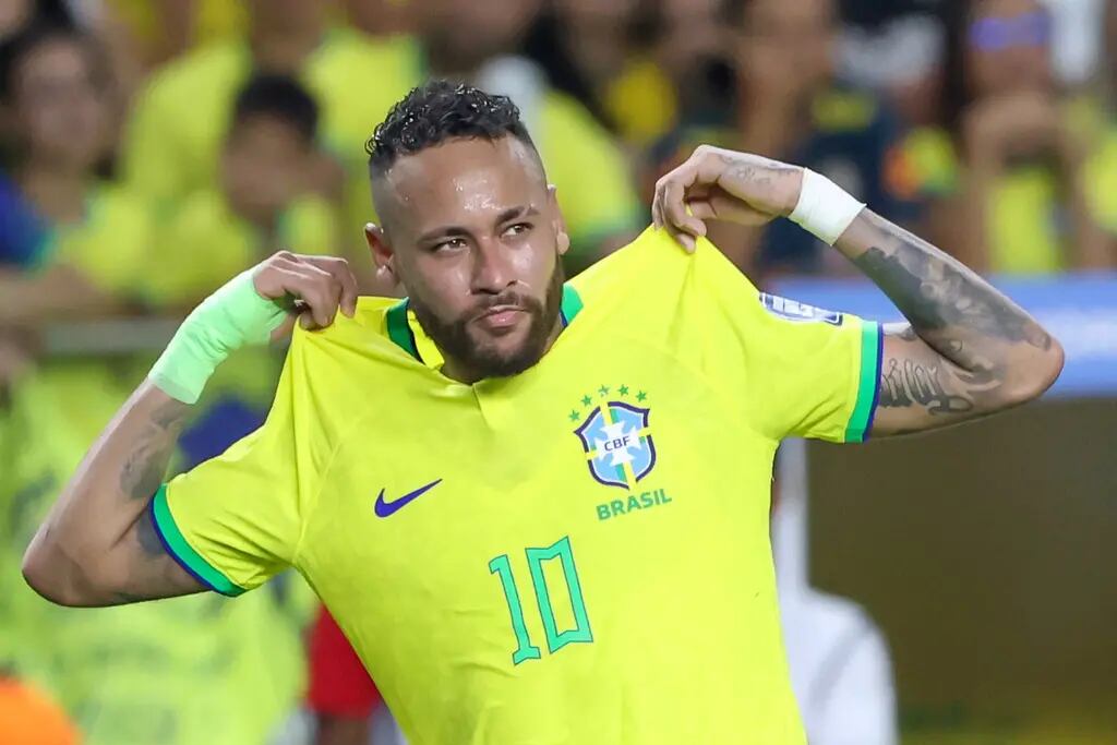 Neymar es el máximo goleador de Brasil