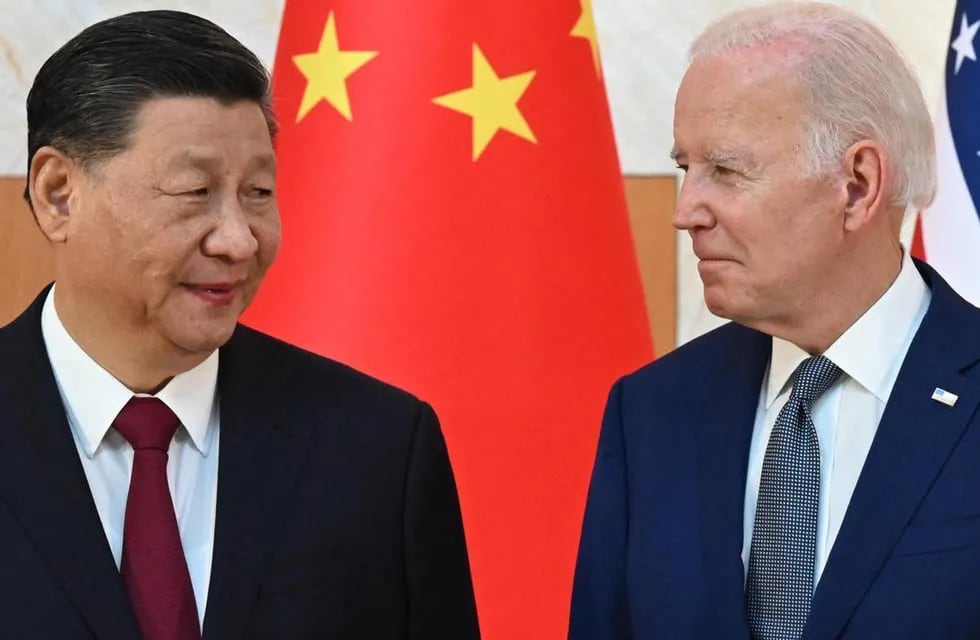 Los presidentes de China y EE.UU., Xi Jinping y Joe Biden respectivamente, en una imagen de archivo.