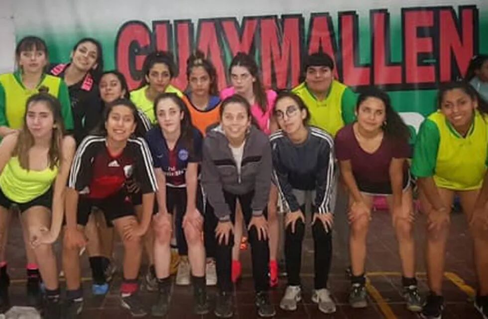 Más de 500 jugadoras arrancan un nuevo sueño en el futsal femenino de Mendoza