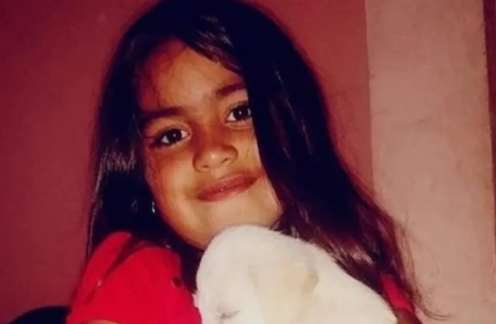 Guadalupe Lucero (5) se encuentra desaparecida desde el lunes, cuando fue vista por última vez en la vereda de la casa de su tía en San Luis. Más de 400 policías la buscan y hay controles minuciosos en los límites provinciales.