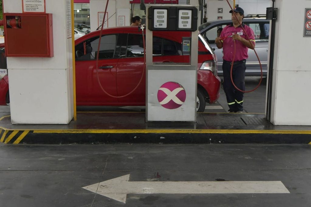 Axion ya subió los precios de sus combustibles. 
Foto: Orlando Pelichotti.