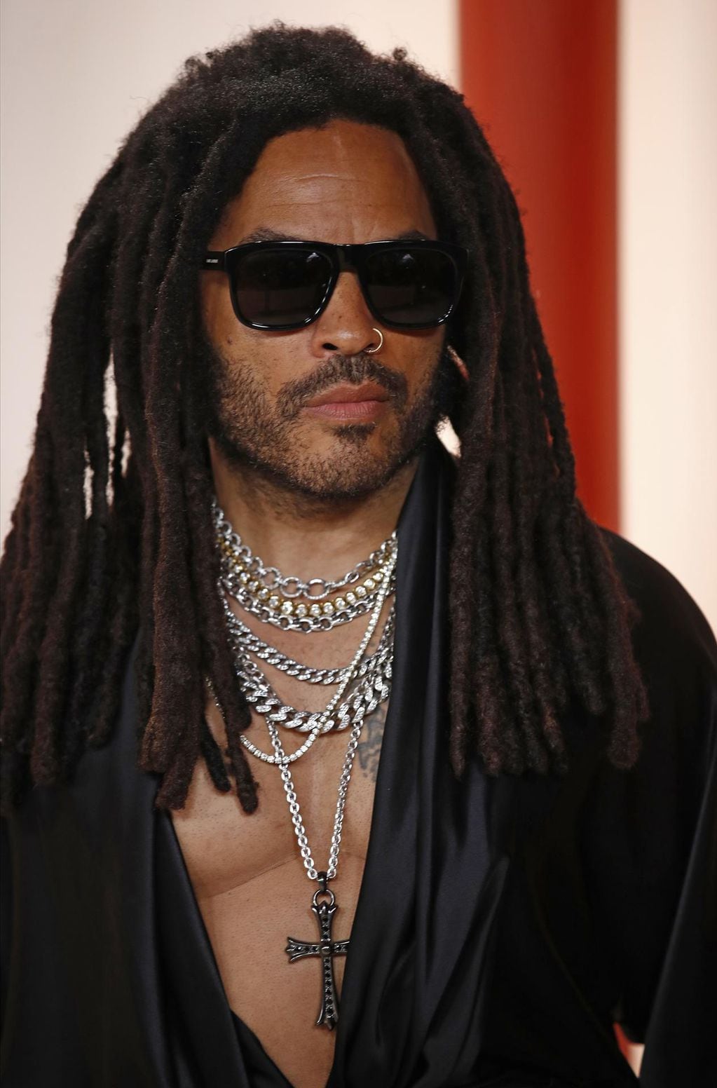 Hollywood (United States), 12/03/2023.- Lenny Kravitz arrives for the 95th annual Academy Awards ceremony at the Dolby Theatre in Hollywood, Los Angeles, California, USA, 12 March 2023. The Oscars are presented for outstanding individual or collective efforts in filmmaking in 24 categories. (Estados Unidos) EFE/EPA/CAROLINE BREHMAN
