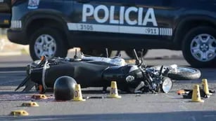 Accidente fatal: un joven de 23 años murió tras chocar en su moto contra un auto en San Rafael