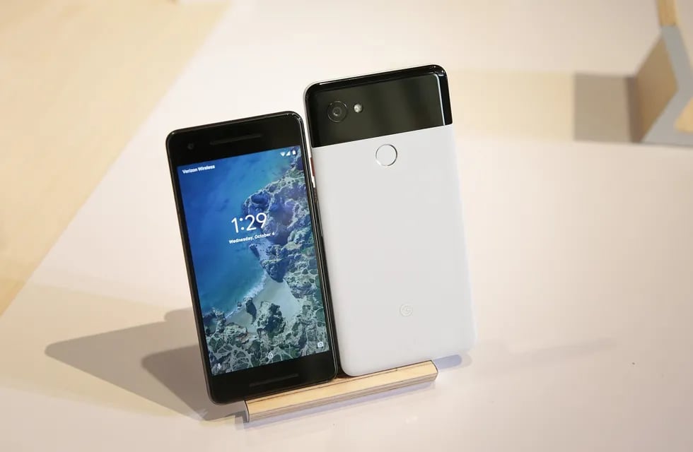 Google lanzó Pixel 2, su nuevo teléfono de alta gama para competir con Apple y Samsung