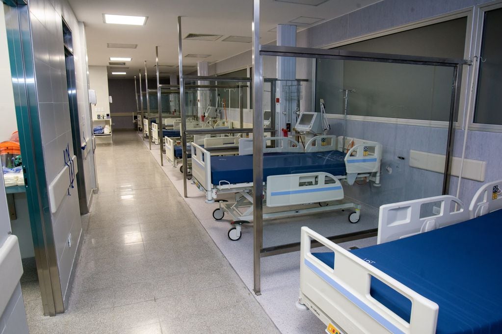Nuevas camas UTI en el Hospital Central